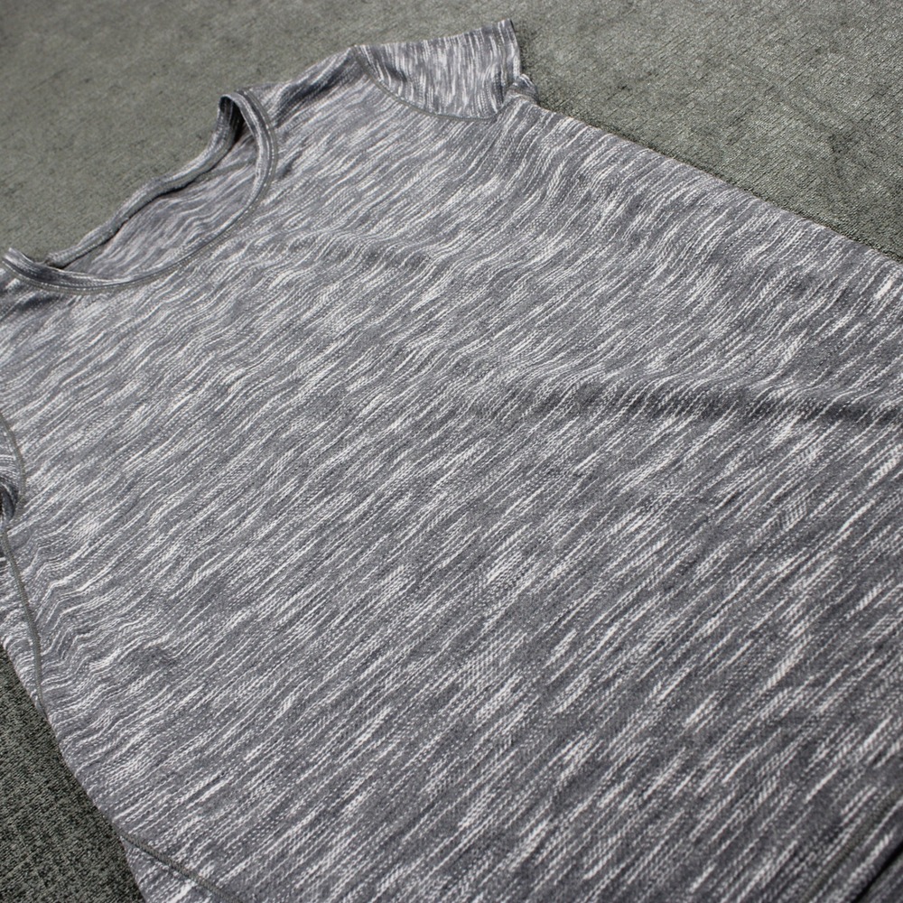 Lululemon Womens Space Dye Short Sleeve Athletic Training Top Grey White
